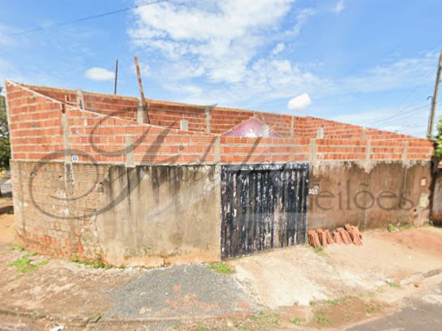 Imvel com rea de 250m2