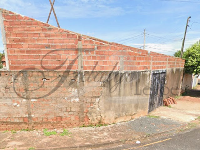 Imvel com rea de 250m2