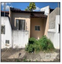 Casa, 67,45 M² De Área Privativa, 126,49m² De Área Do Terreno, 2 Quartos, Varanda, Área De Serviço, 2 Wcs, Sala, Cozinha.