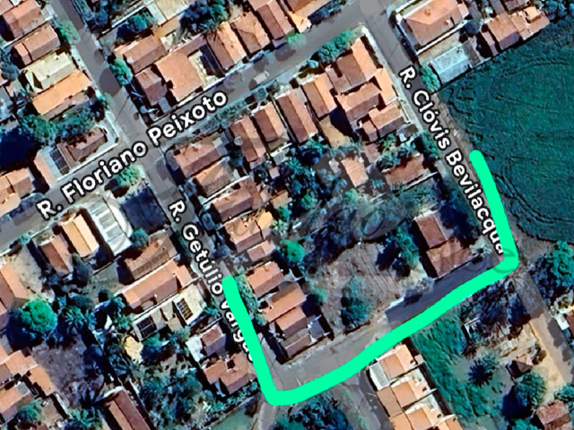 Terreno Com Área De 2100,00m²