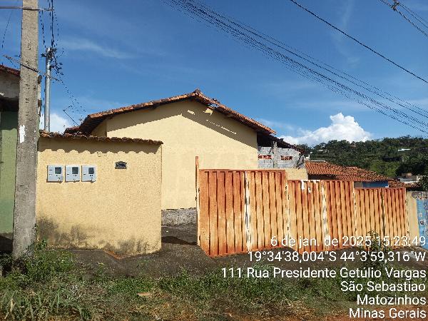Casa, 108,99 M² De Área Total, 47,23 M² De Área Privativa, 108,99m² De Área Do Terreno, 2 Qts, A.serv, Wc, Sl, Cozinha.